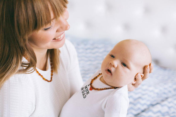 Mommy's Bonding Amber Necklace (Honey)